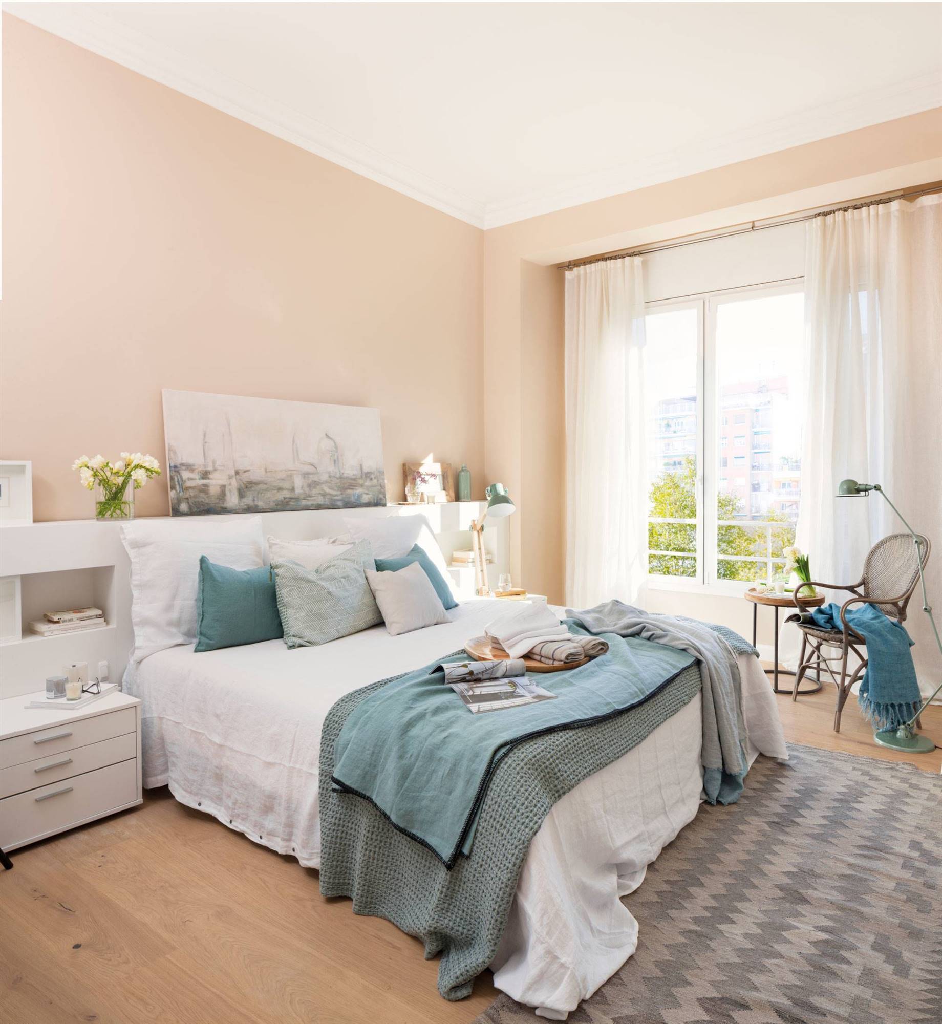 Bedroom with touches of blue