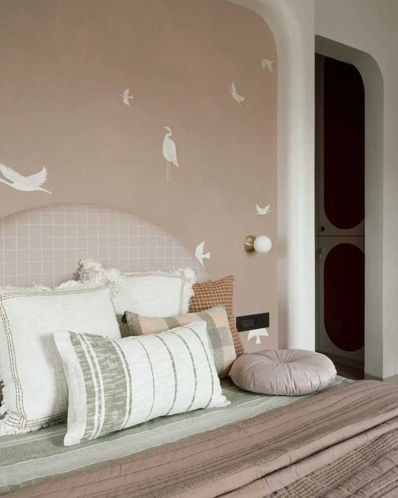 Earthy Comfort in Neutral Tones